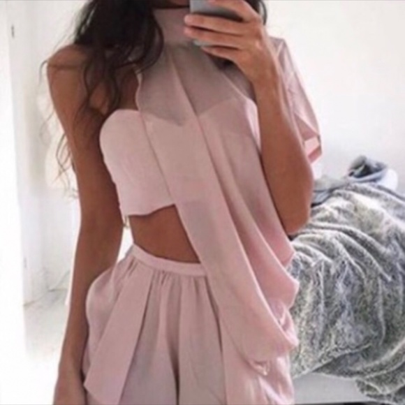 ISO/WTB Sabo Luxe Isle Drape Shorts and Top - Picture 2 of 2